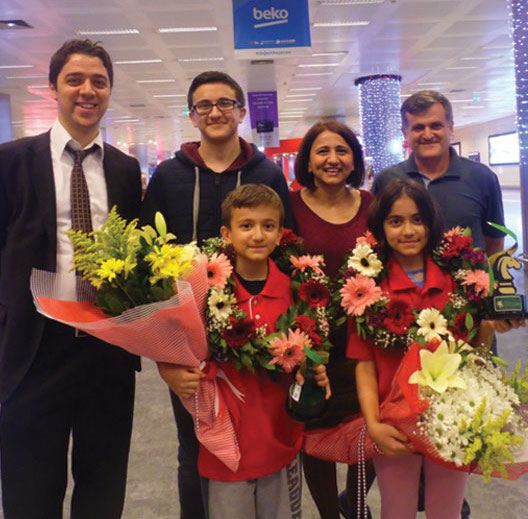 Can family after silver medals in World School Chess Championship